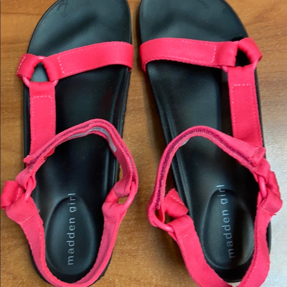 Madden girl sandals